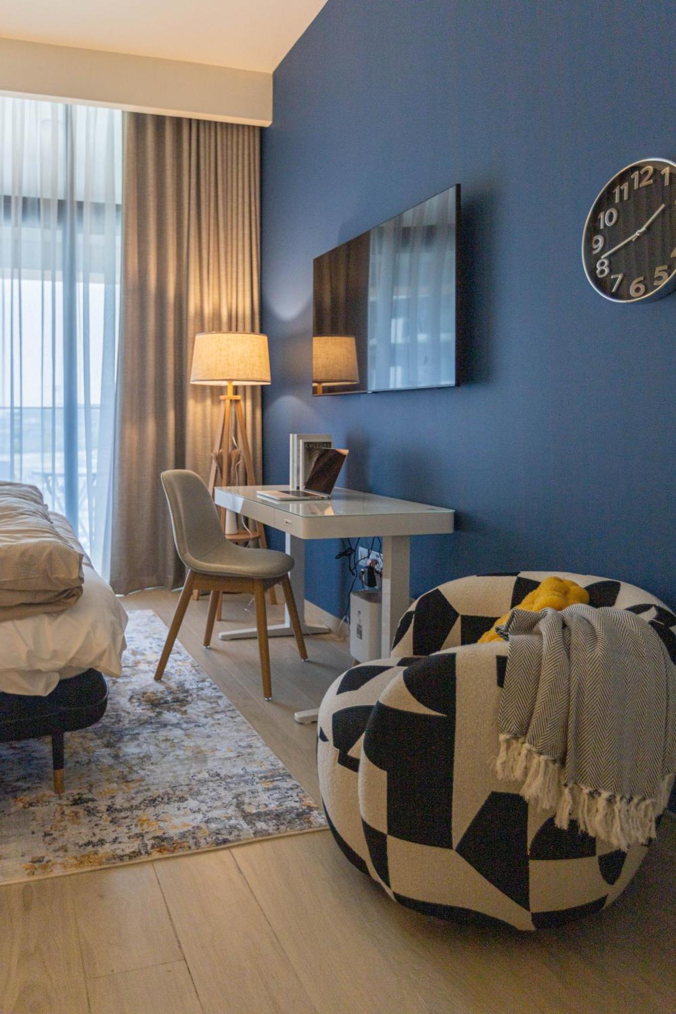 523 Groovy Getaway Apartment Dubai